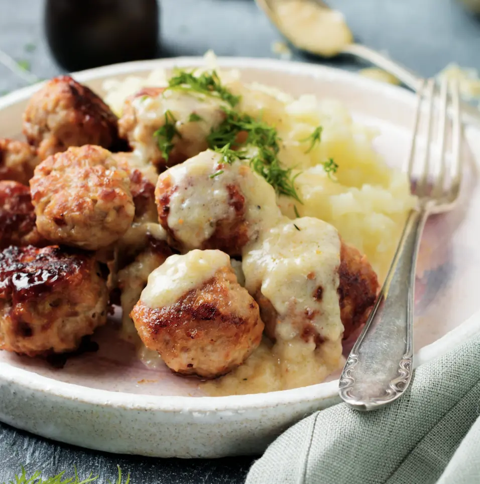 Cheddar Bay Sausage Balls_9