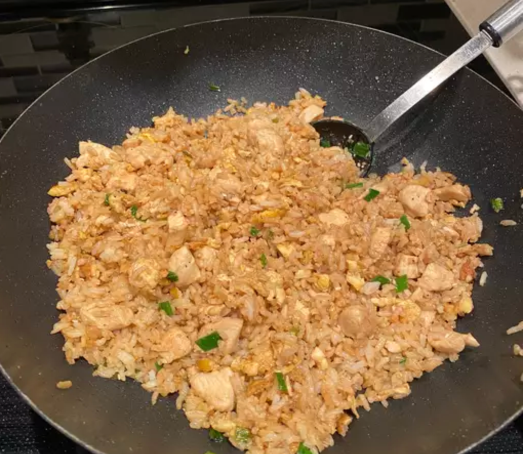 How do you cook hibachi rice on a griddle