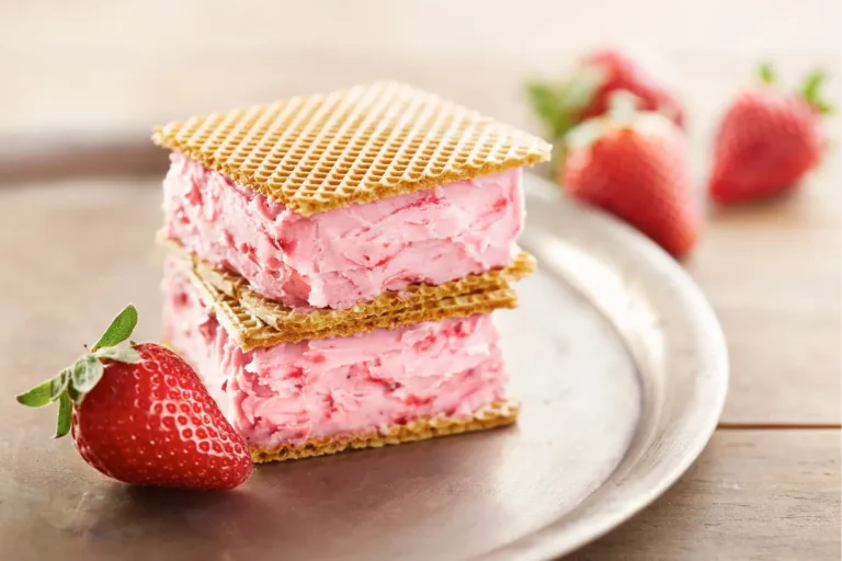 strawberry ice cream sandwich_2